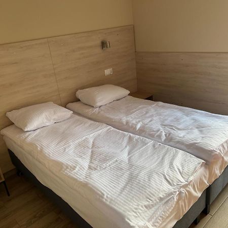 Ludowa Restauracja & Noclegi Kietrz 外观 照片