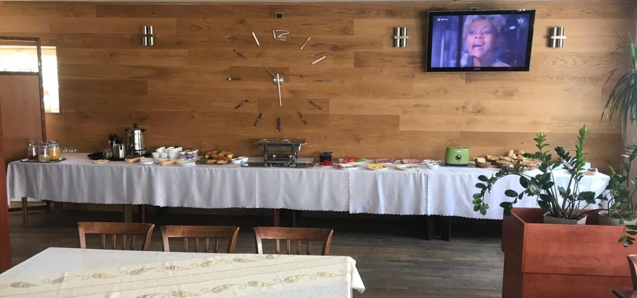 Ludowa Restauracja & Noclegi Kietrz 外观 照片